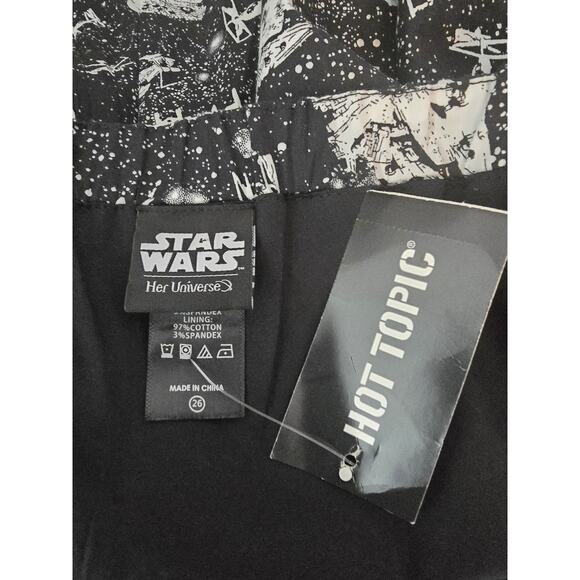 Hot Topic Star Wars Sleeveless Fit & Far Black White Women's Dress 26 NWT - Picture 4 of 5